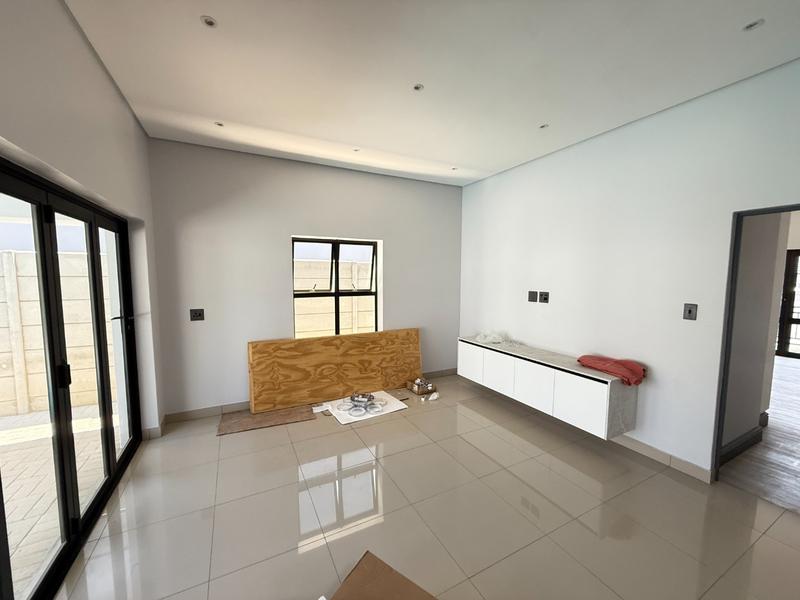 5 Bedroom Property for Sale in Tafelzicht Western Cape